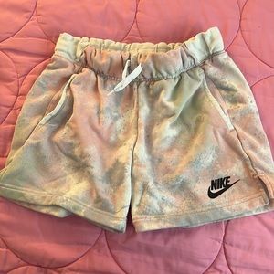 Nike Girls Tie-dye Shorts-Size L